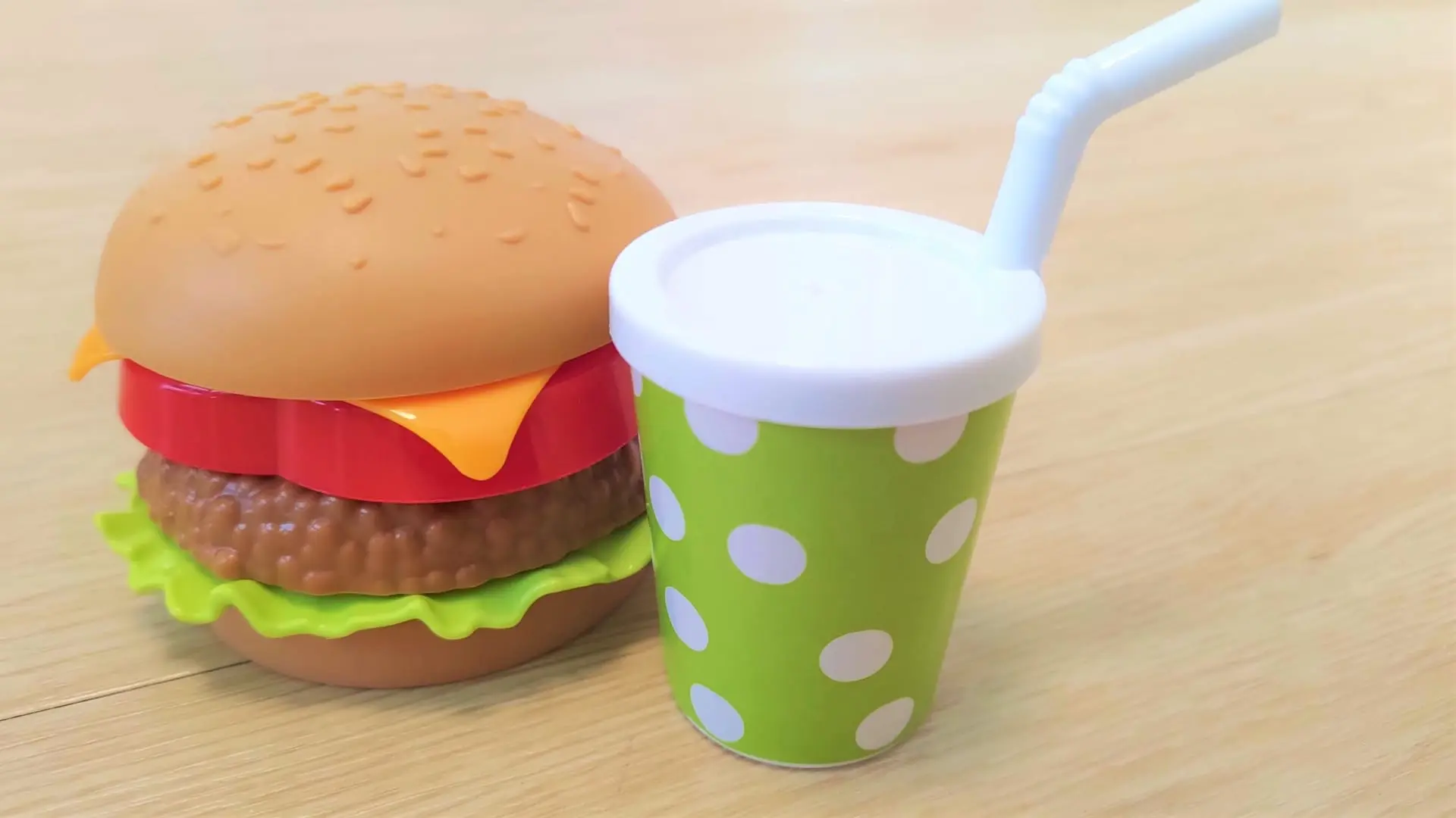 【マックのハンバーガーは何歳から？】安心して与えるコツとおすすめのオーダー方法